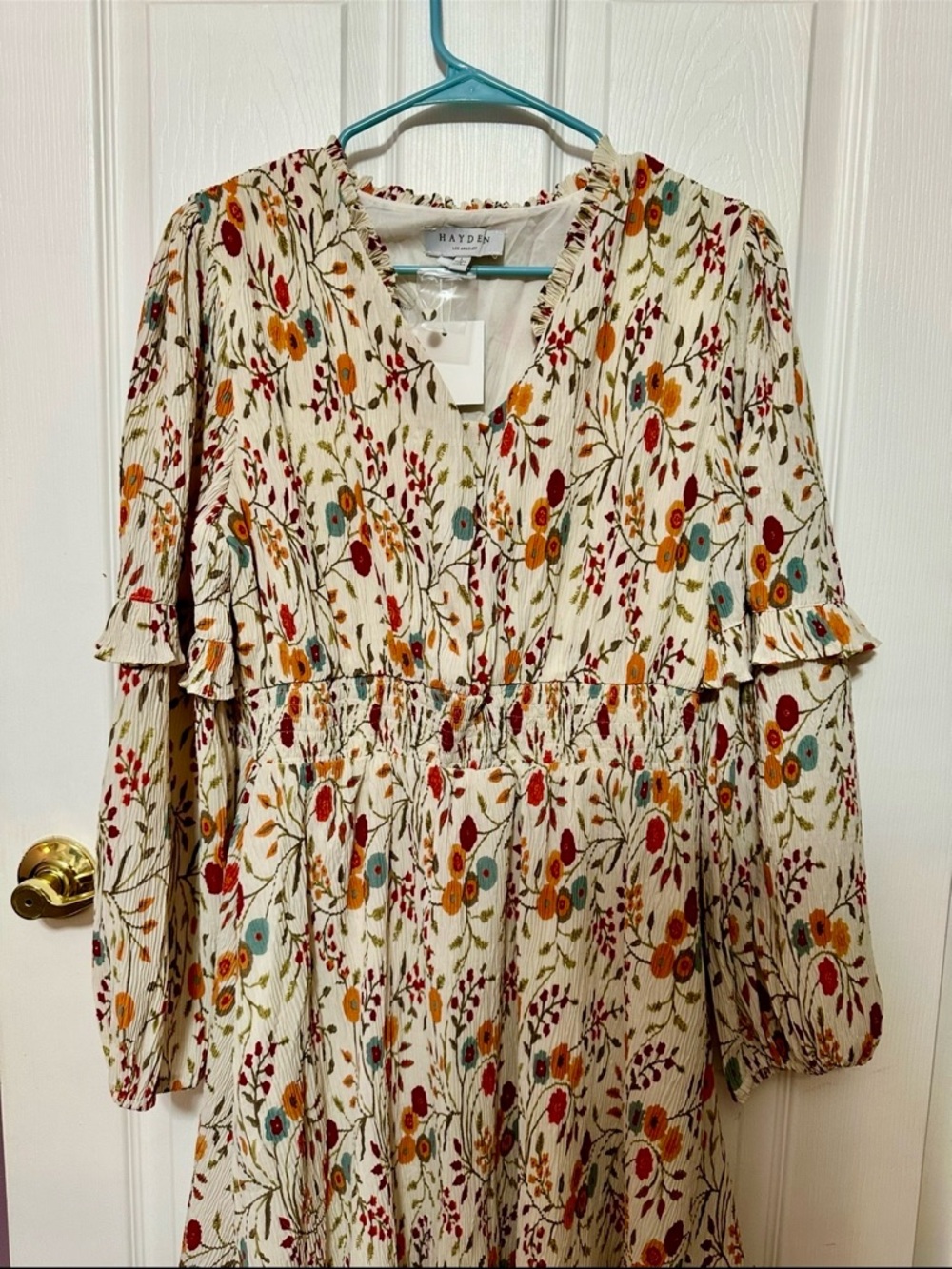 Hayden LA NWT Large Floral V-Neck Smock Dress in Cream with Rust, Mustard & Teal - Picture 2 of 6